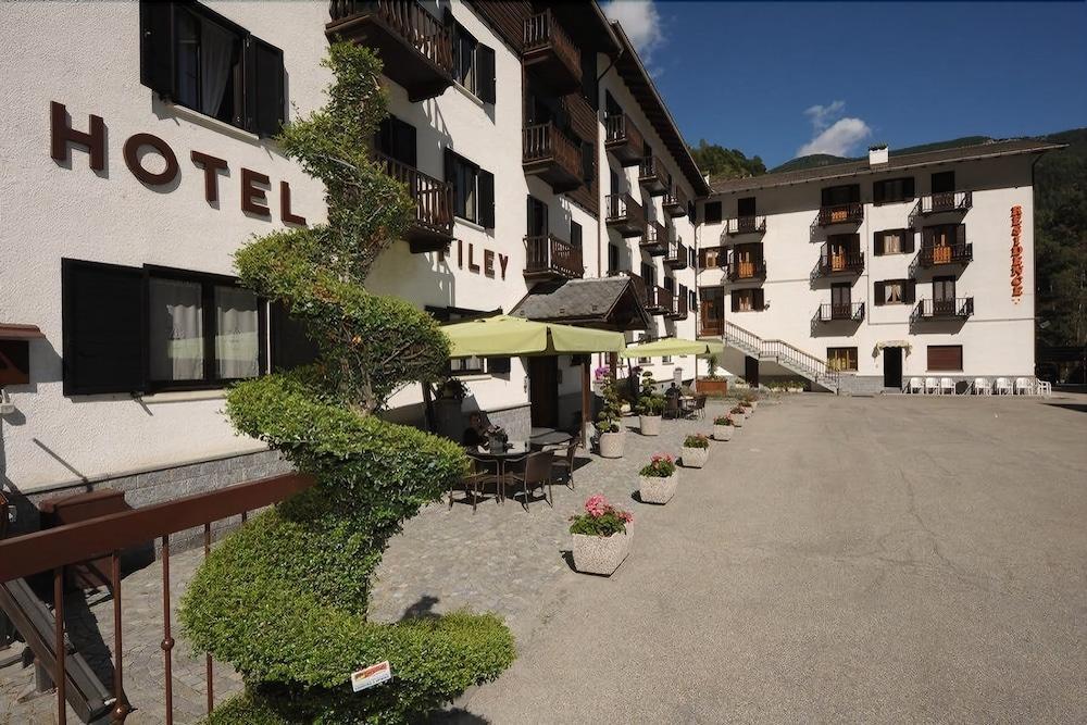 Hotel Filey Antey-Saint-André Esterno foto